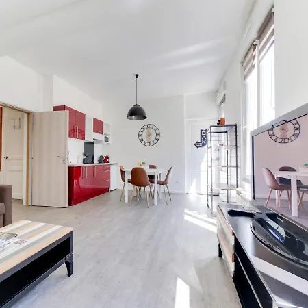 Daire Indus Chic Au Coeur De Reims